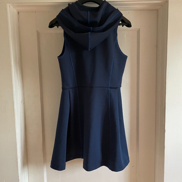 Target Hunter Limited Edition Sleeveless Dress - Picture 2 of 6